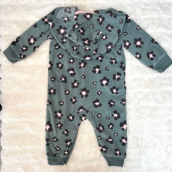 6month Carter’s Soft Fleece Body Suit - Picture 2 of 6